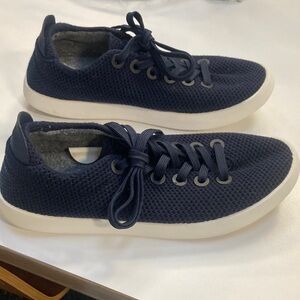 Allbirds tree pipers navy Knit Sneakers womens 9 like new
